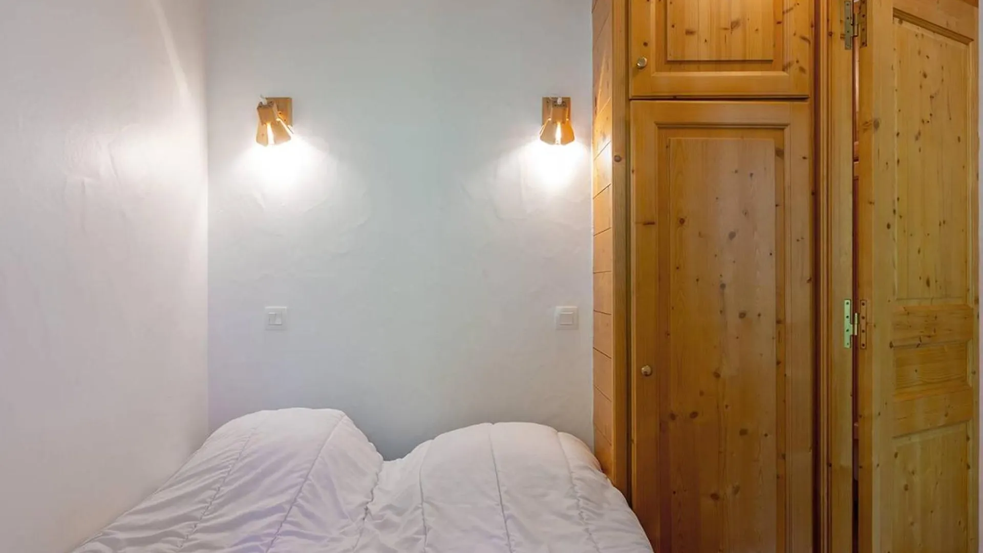 Lejlighed Appartement Meribel Avec Balcon, Ascenseur Et Casier A Skis - Fr-1-355-243 Les Allues